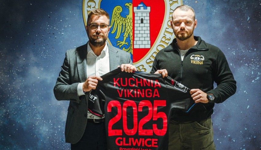 Piast Gliwice będzie miał nowego sponsora głównego. Kuchnia Vikinga zawita na koszulkach ekipy z Okrzei. Dwuletnia umowa
