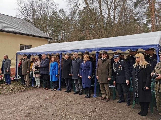 W Jeleńcu, w 79. rocznicę bitwy stoczonej przez oddział Antoniego Hedy „Szarego”, odbyły się uroczystości patriotyczne. Przedstawiciele instytucji i szkół, parlamentarzyści, samorządowcy złożyli wieńce i kwiaty przed pomnikiem.