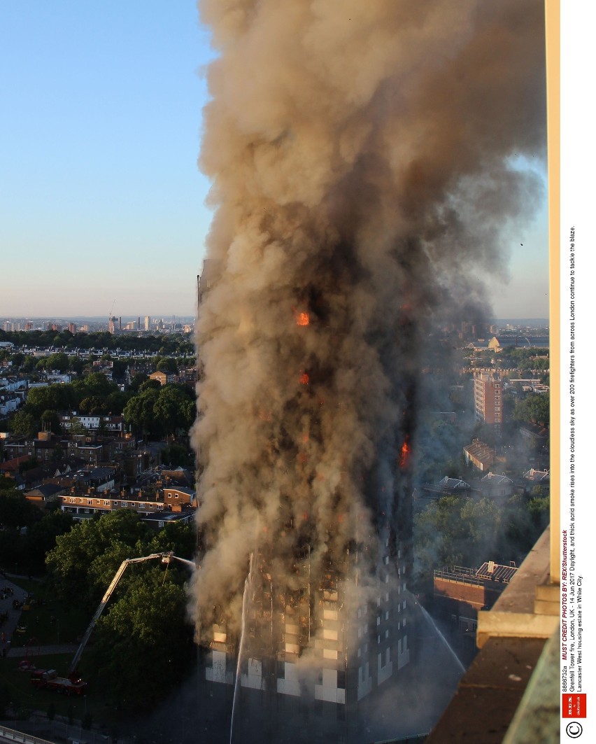 Wielka Brytania: Pożar wieżowca Grenfell Tower w Londynie, ofiary śmiertelne [ZDJĘCIA] [WIDEO]