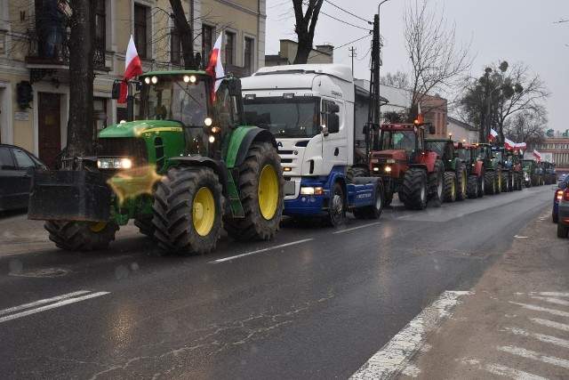 Rolnicy protestują m.in. przeciwko Europejskiemu Zielonemu Ładowi