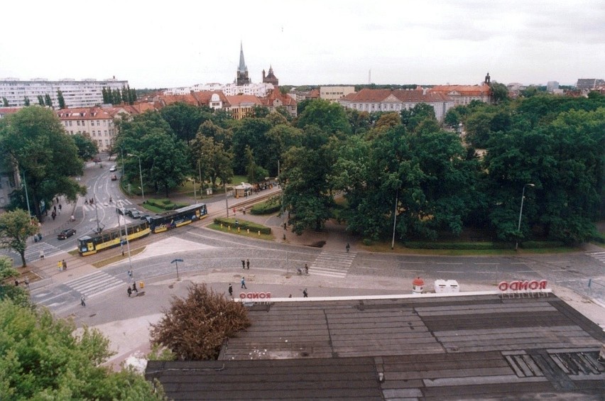 Wrocław i wrocławianie w 2000 roku na zdjęciach z naszego archiwum. Tak wyglądało nasze miasto!
