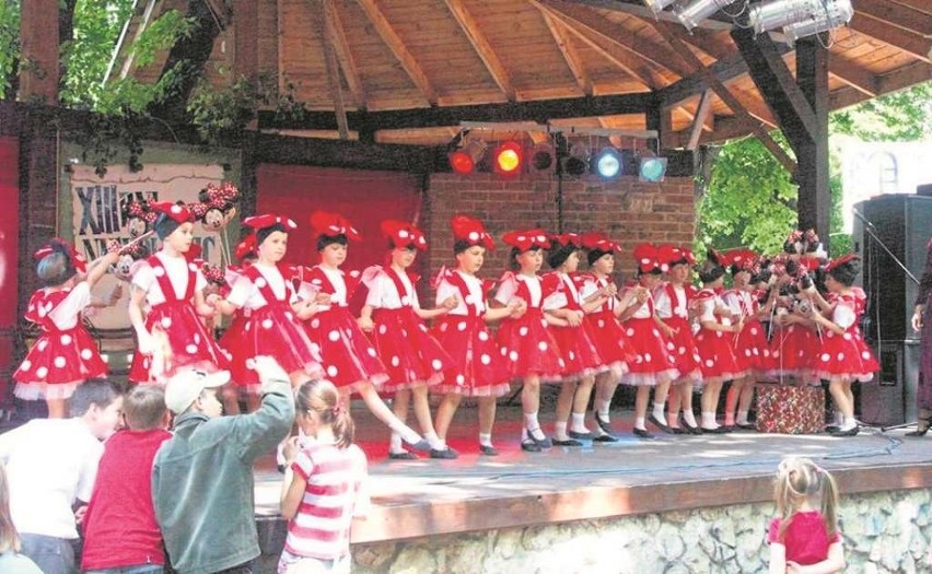 2004 rok, XIII Dni Niepołomic, prezentacje na scenie w parku