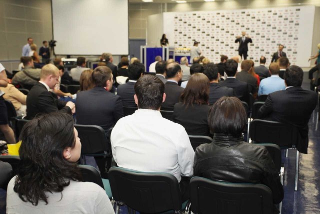 Konferencja jest skierowana przede wszystkim do nauczycieli, opiekunów, wychowawców, kuratorów sądowych, pracowników socjalnych, policjantów, psychologów i pedagogów szkolnych.