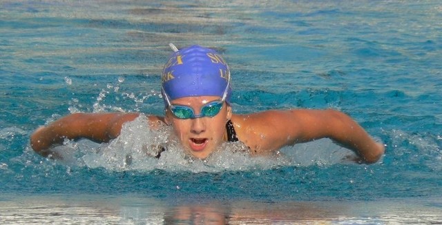 Agata Panek potwierdziła pływacki talent i okazała się bezkonkurencyjna dla pozostałych pływaczek.