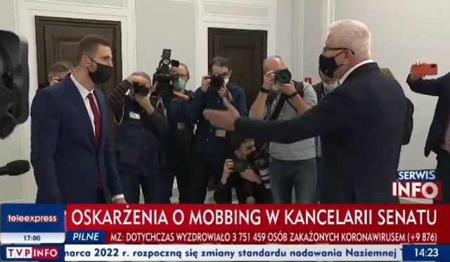 Dopytywany przez Kłeczka Tyszkiewicz o kobiety mobbingowane w Senacie skwitował, że to brednie.