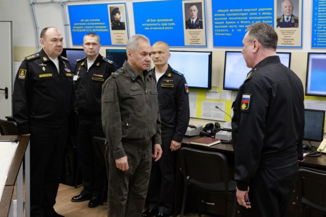 Minister obrony Rosji Siergiej Szojgu w punkcie dowodzenia Floty Czarnomorskiej, 17 marca 2024