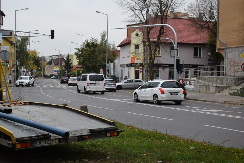 Ostrołęka. Utrudnienia w centrum miasta: awaria sygnalizacji świetlnej na skrzyżowaniu ulic Sienkiewicza, Goworowskiej, Kilińskiego