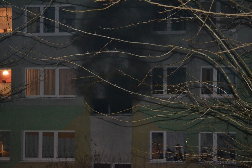 Pożar w bloku przy ul. Królowej Jadwigi w Słupsku...