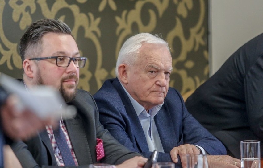 SLD postuluje: Przymusowa przerwa dla posłów po dwóch kadencjach w Sejmie i likwidacja Senatu