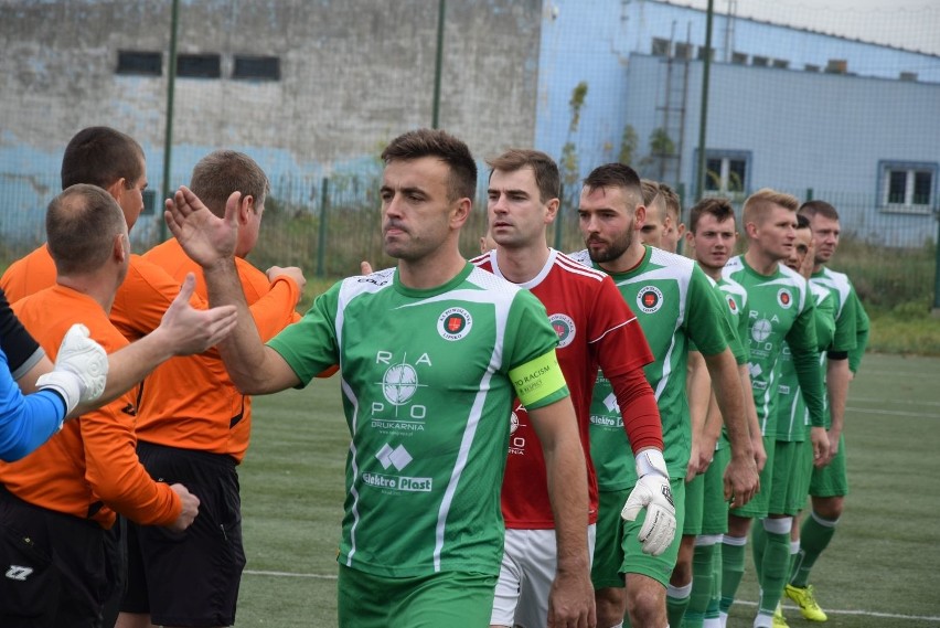 [ZDJĘCIA] 15. kolejka Campeon.pl Ligi Okręgowej. Zamłynie pokonało Powiślankę. Radomianie wiceliderem tabeli