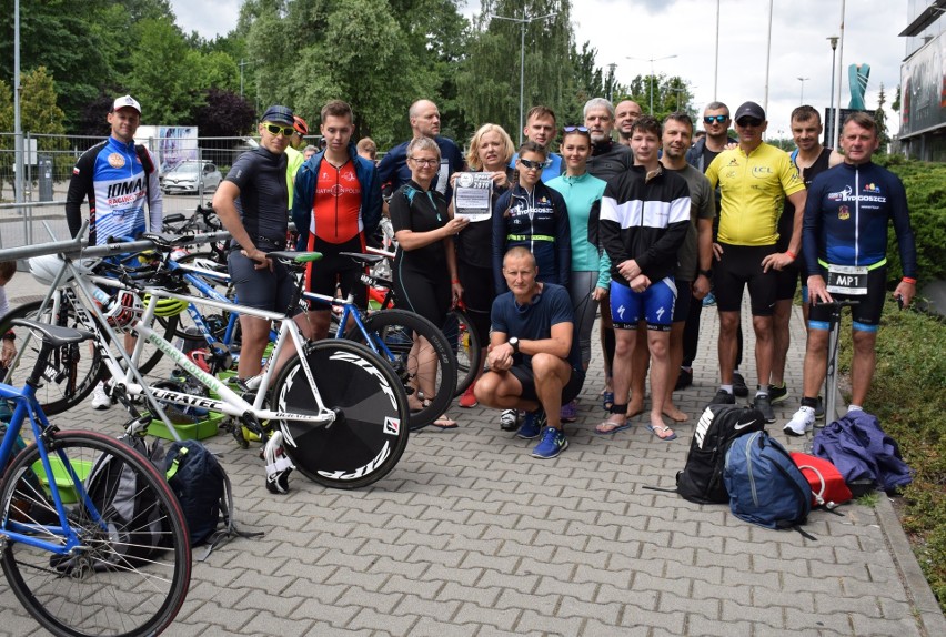 Triathloniści m.in. KSN Łuczniczka Bydgoszcz, którzy...