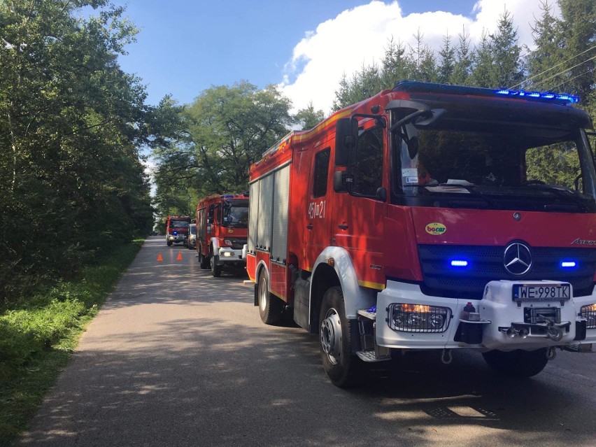 Zderzenie dwóch samochodów w gminie Grójec. Ranna pasażerka jednego z samochodów trafiła do szpitala