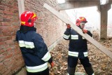 Ile zarabiają polscy strażacy? Zaglądamy do portfela strażakom z PSP