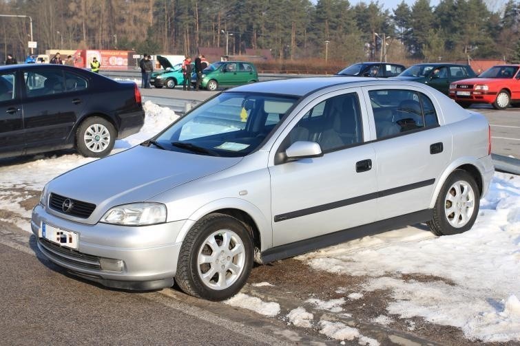 Giełdy samochodowe w Kielcach i Sandomierzu (07.04) - ceny i...