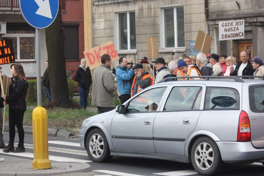 Blokada drogi w Porębie