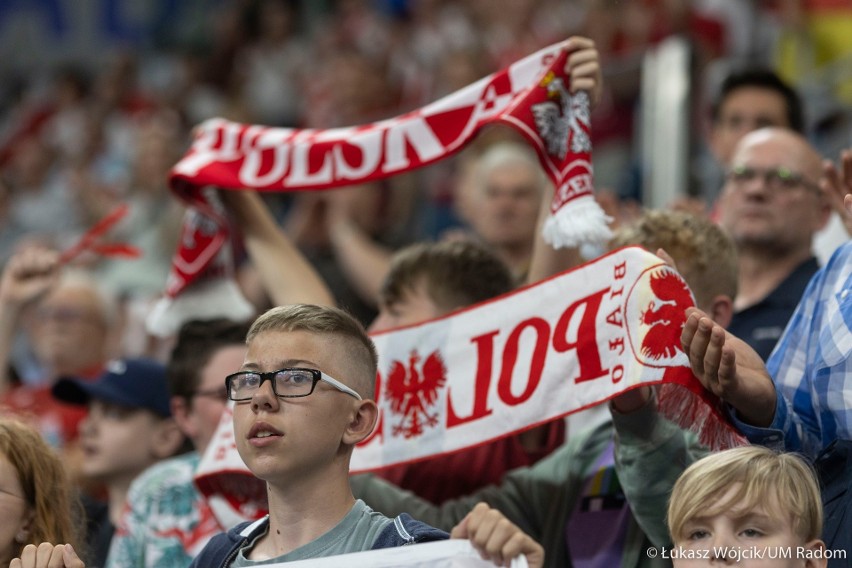 Byłeś na meczu siatkarek reprezentacji Polski z Francją w Radomiu? Szukaj się na zdjęciach
