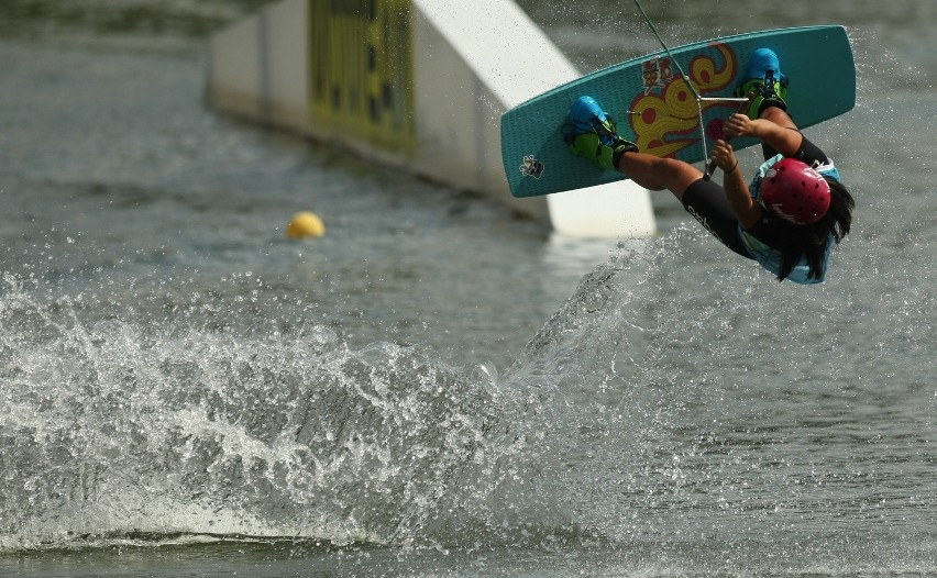 Wrocław: Latali na desce nad wodą, czyli Cropp Wake Cup na Gliniankach (ZDJĘCIA)