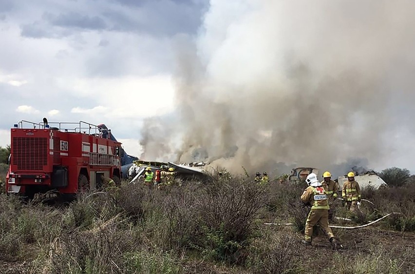 Meksyk: Katastrofa lotnicza w Durango. Samolot rozbił się tuż po starcie. Jest niemal setka rannych [VIDEO] [ZDJĘCIA]