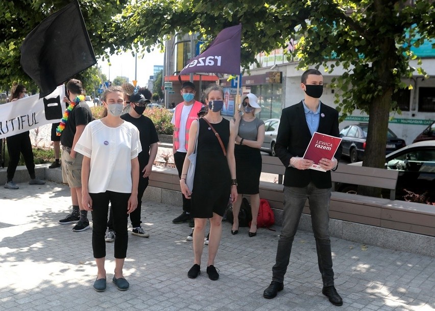 "Nie damy się wymazać". Działacze "Razem" chcą aby pod Trasą Zamkową powstał mural