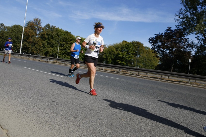 Uczestnicy Maratonu Warszawskiego 2018. Więcej zdjęć...