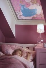 Jak urządzić pokój, by dziecko nie mało problemów ze snem? (ZDJĘCIA)