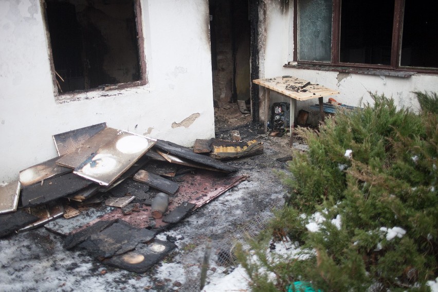 Pożar przy ul. Augustów. Trzy osoby w szpitalu