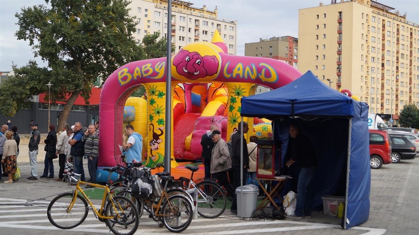 Szturm na Neonet w Częstochowie. Rozdawali bony dla...