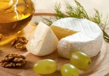 Ser pleśniowy jest zdrowy! Zobacz zaskakujące korzyści z jedzenia sera camembert czy Lazur. Sprawdź też, ile można jeść sera pleśniowego
