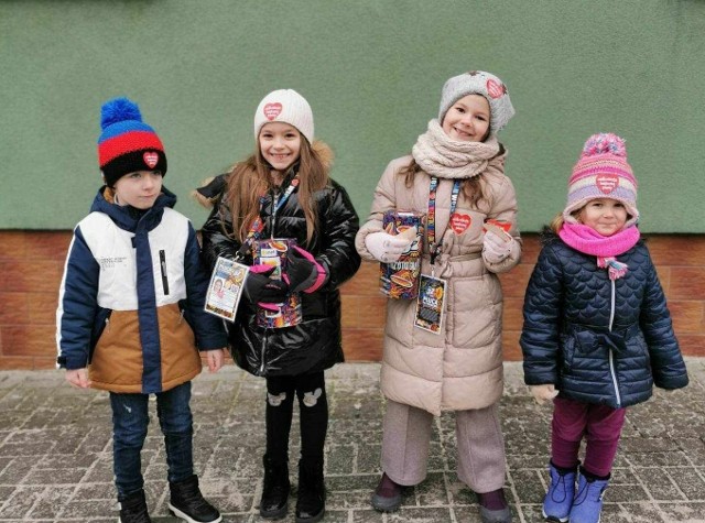 Jak co roku, finał WOŚP odbył się w Centrum Kultury i Sportu - Hali pod Basztami w Chęcinach. Łącznie zebrano ponad 50 tysięcy złotych. Zobaczcie zdjęcia.