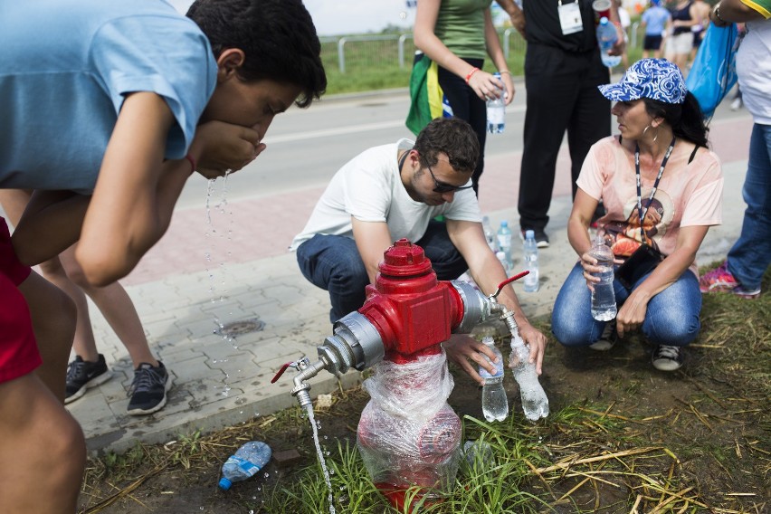 ŚDM 2016. Ponad 1,5 miliona pielgrzymów na czuwaniu w Brzegach [ZDJĘCIA]