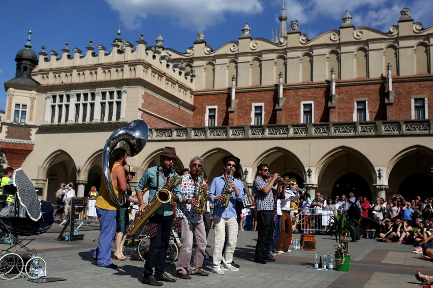 Festiwal Teatrów Ulicznych. Mnóstwo atrakcji na ostatni dzień imprezy [ZDJĘCIA]