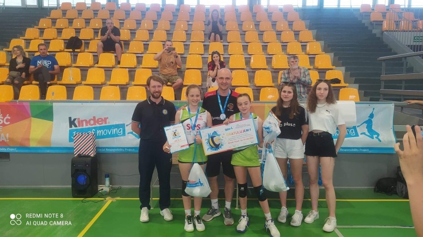 Dwa złote medale i mistrzostwo województwa UKS Volley 34 Łódź. Awans do finału Kinder+Sport. Zdjęcia