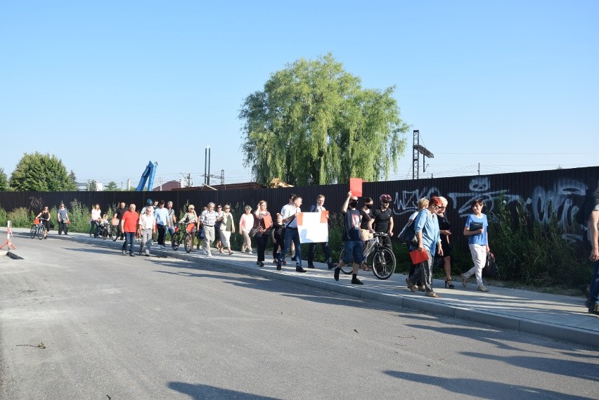 Około stu skawinian protestowało przeciw zatruwaniu...