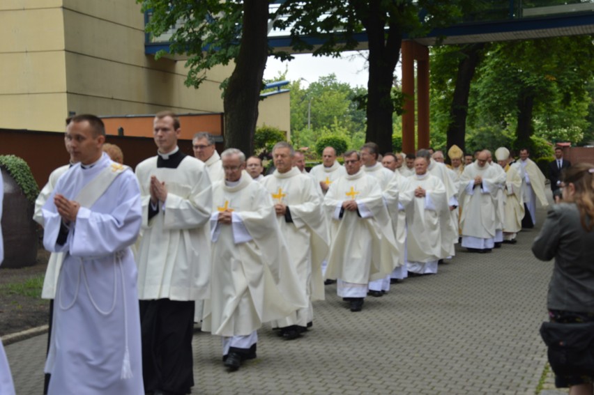 Święcenia kapłańskie w kościele seminaryjnym w Opolu.