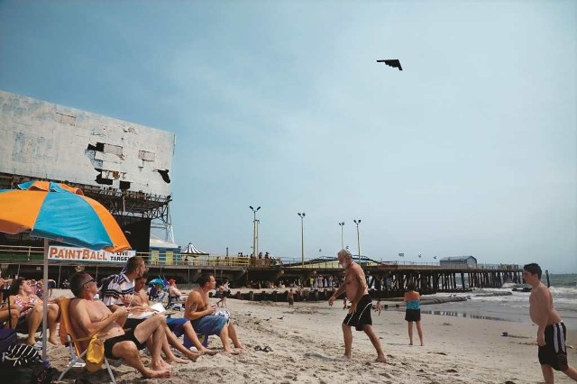 “Niezbite dowody” na istnienie UFO to temat jednej z festiwalowych wystaw Miesiąca Fotografii