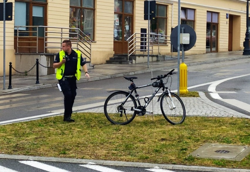 Potrąconym przez samochód rowerzystą był pijany policjant,...