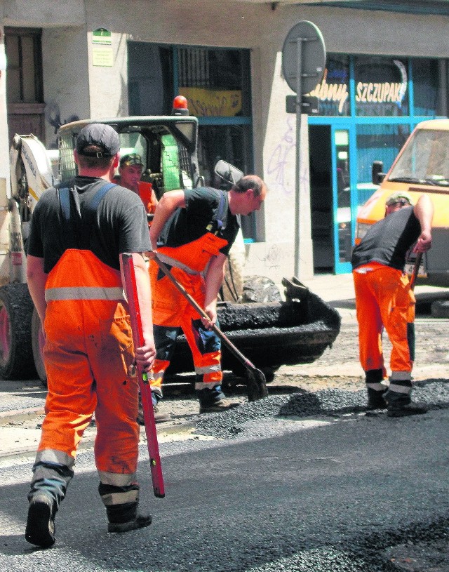 Ul.Katowicka, Bytom. Trwają ostatnie prace