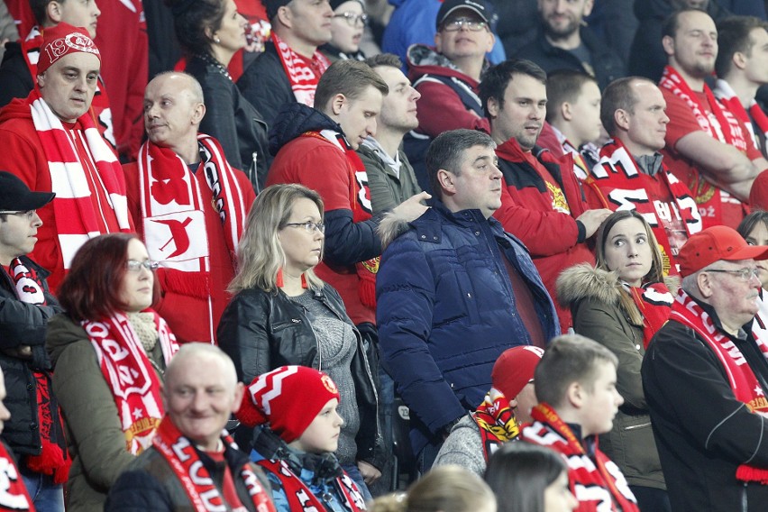 Kibice na meczu Widzew Łódź - Elana Toruń który zakończył się remisem 1:1.