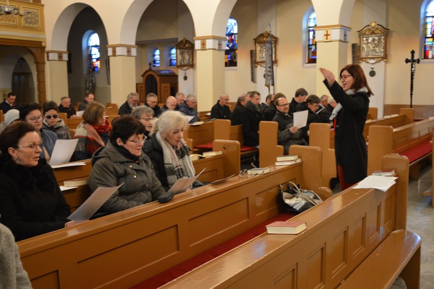 Warsztaty śpiewacze poprowadziła Bernadeta Malik z...