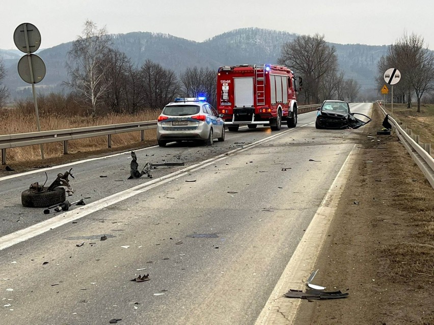 Wypadek na DK 8 Ząbkowice Śląskie - Bardo. Droga jest...