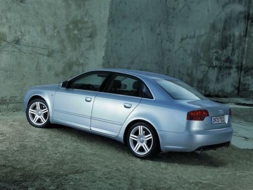Fot. Audi: Audi A 4 napędzane silnikiem wysokoprężnym 2,0...
