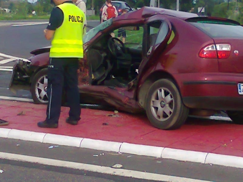 Wypadek na skrzyżowaniu w pobliżu Karlina [zdjęcia]