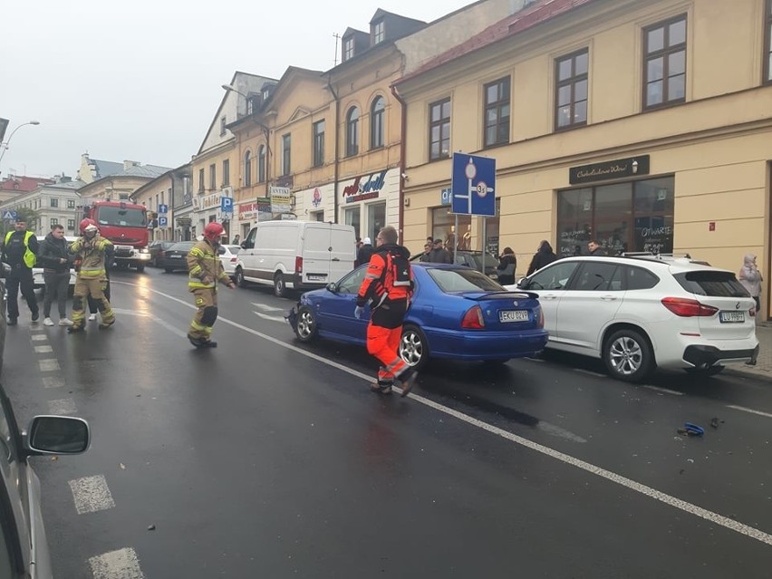 Wypadek na Świętoduskiej. Jedna osoba została poszkodowana. W centrum tworzą się korki