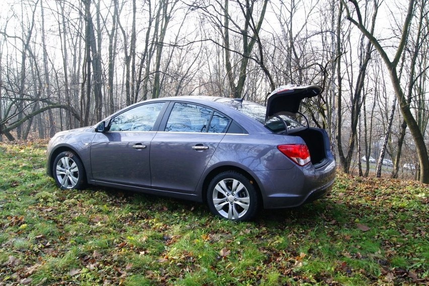 Chevrolet Cruze (2009-2014) Siostrzany model Astry IV...