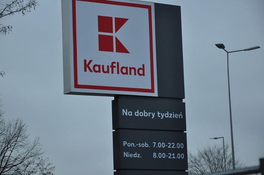 Kaufland przy Długosza gotowy. Kiedy otwarcie? [ZDJĘCIA]