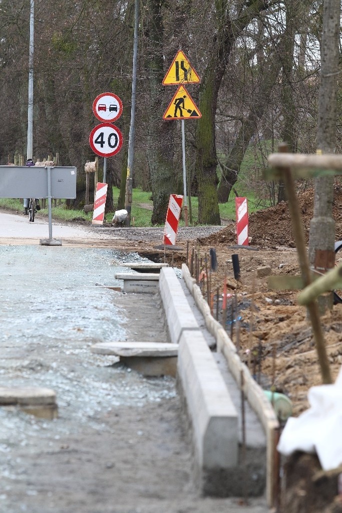 Trwa remont ulicy Osobowickiej (NAJNOWSZE ZDJĘCIA)