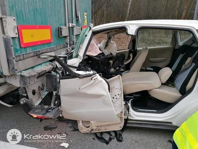 Wypadek na Autostradzie A-4 (obwodnica Krakowa pomiędzy Węzłami Tynieckim a Skawińskim, kierunek na Rzeszów)