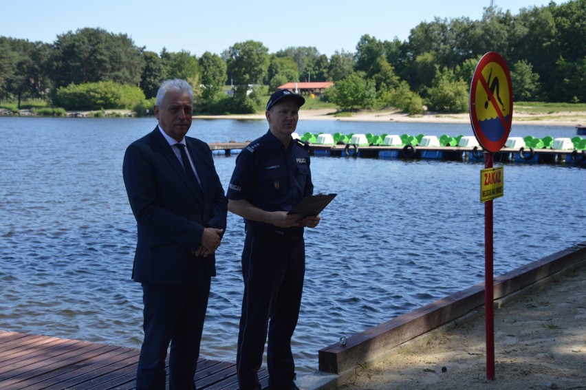 Rozpoczęcie sezonu letniego na Zalewie Sulejowskim. Służby w pełnej gotowości [ZDJĘCIA, FILM]