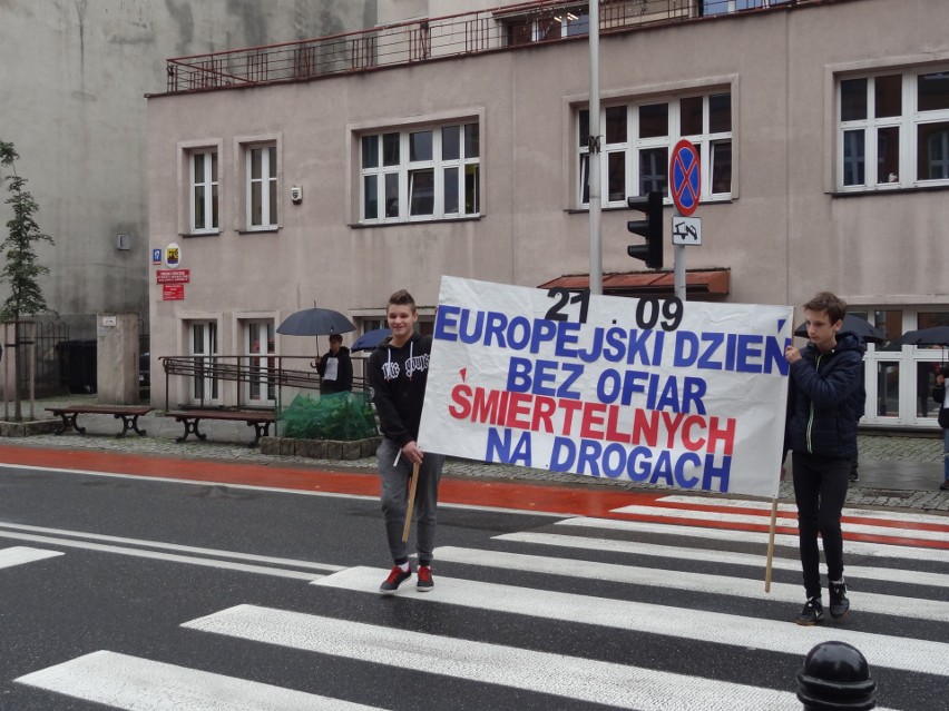 Happening na ulicy Jagiellońskiej w Katowicach