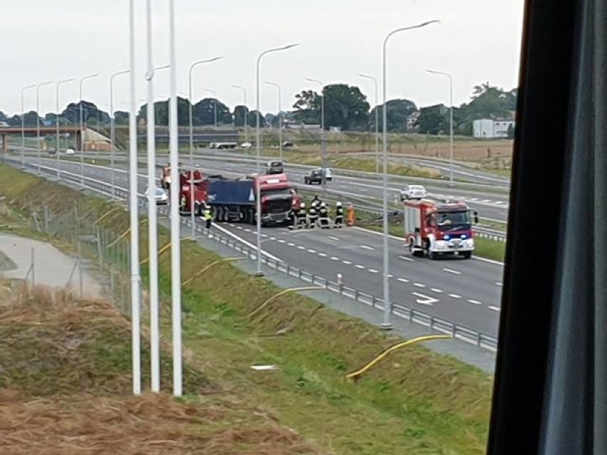 Wypadek ciężarówki na S7 między Nowym Dworem Gdańskim a Elblągiem